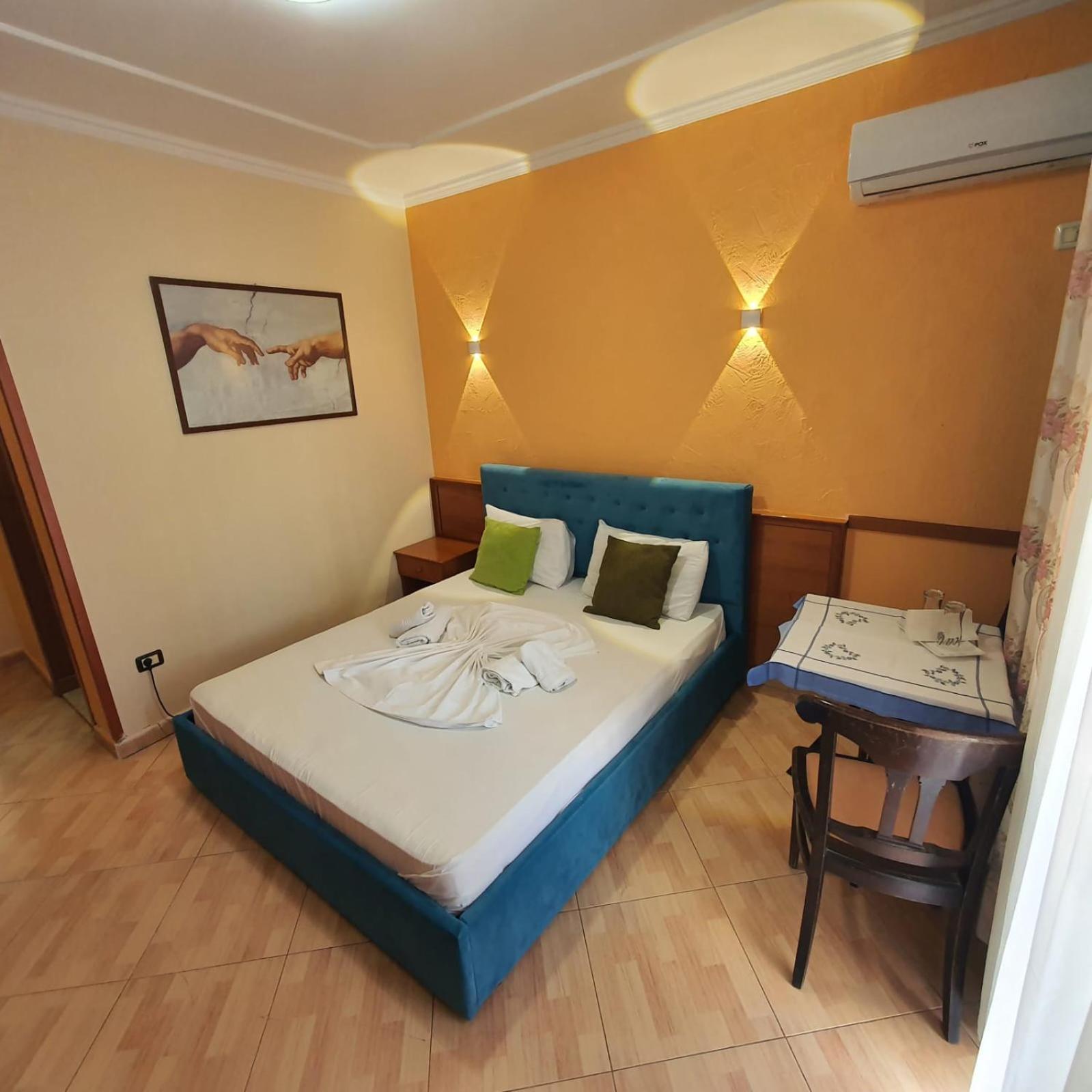 Quick Stop Hotel Tirana Exterior photo